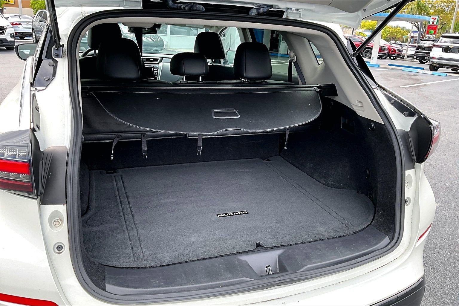 2023 Nissan Murano SV