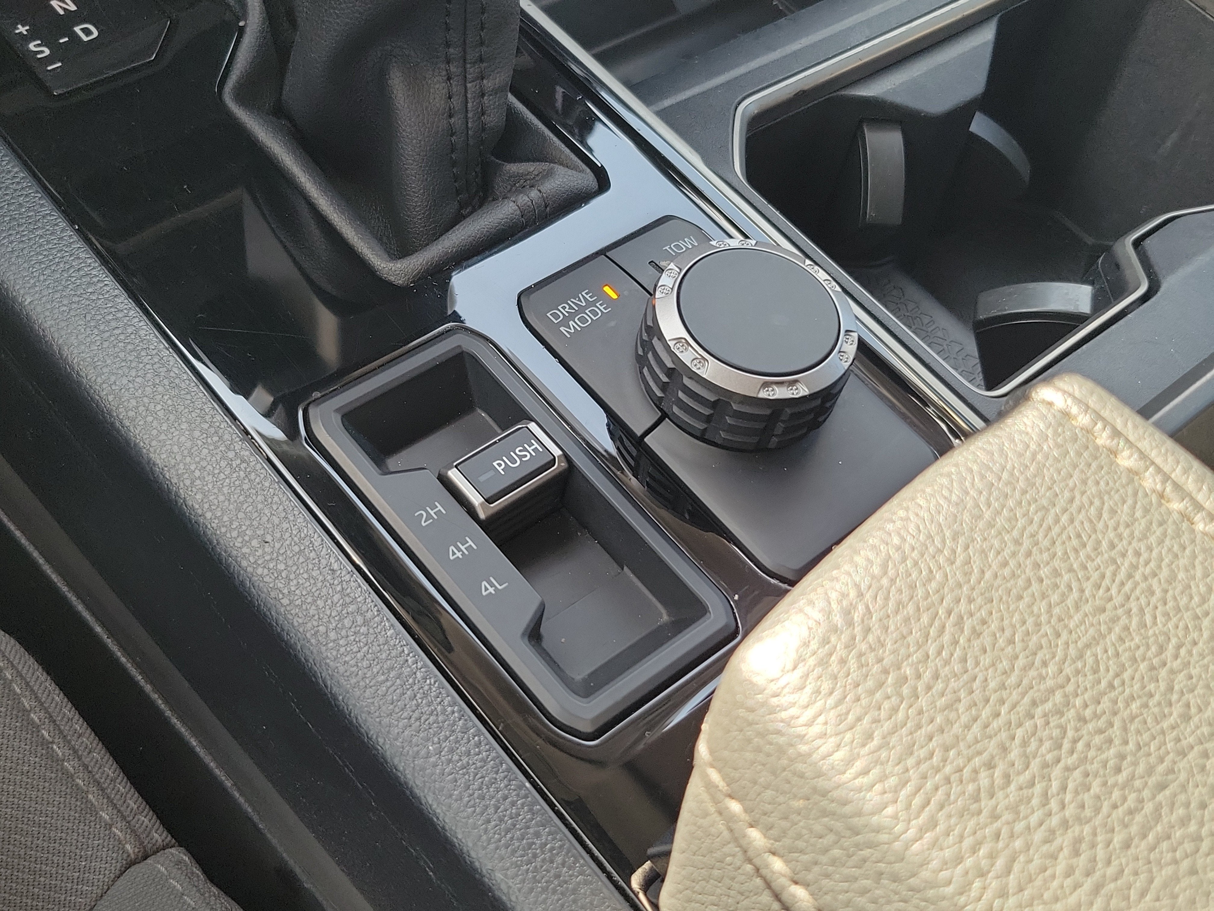 2024 Toyota Tundra 4WD SR5