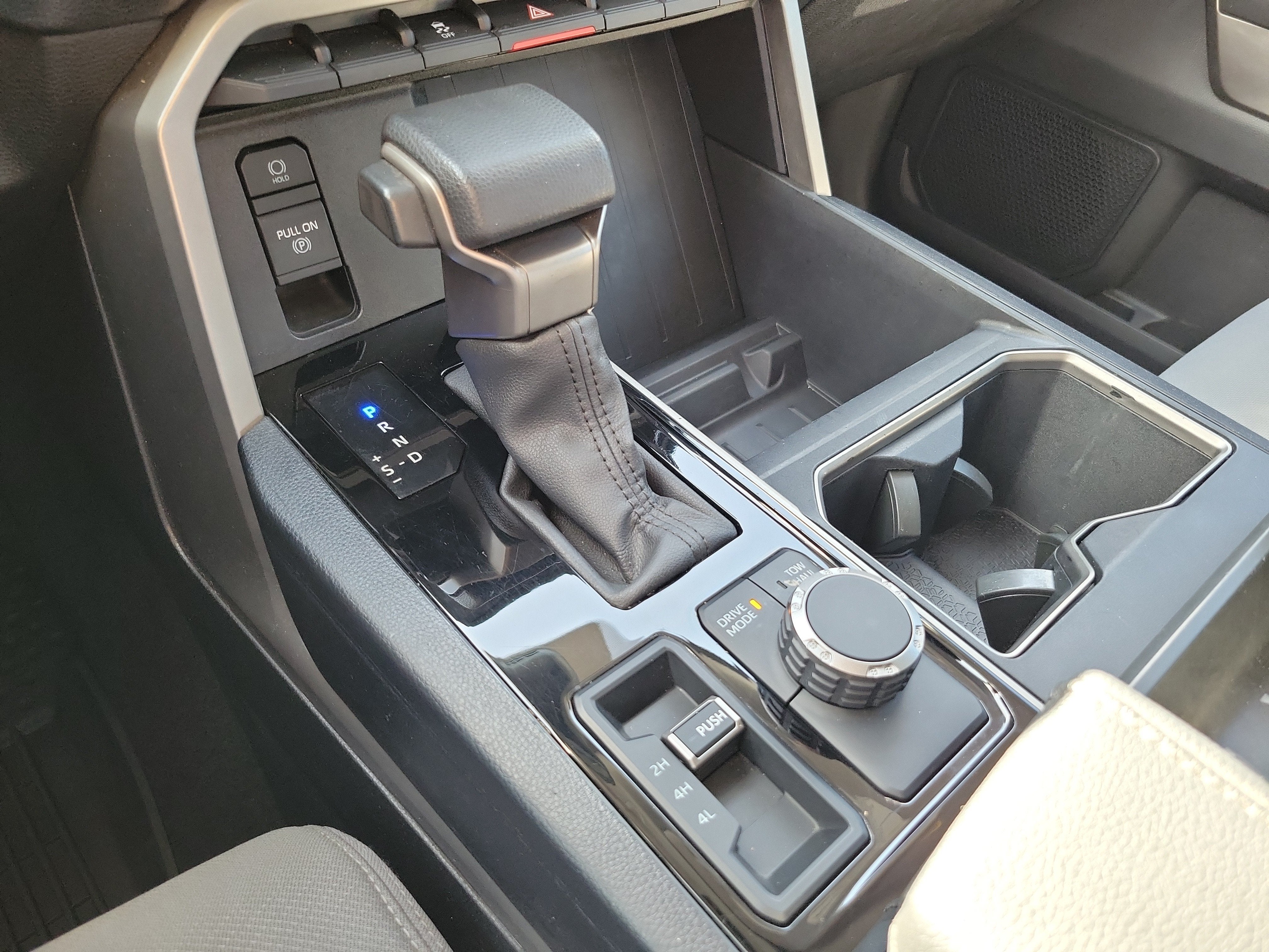 2024 Toyota Tundra 4WD SR5