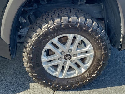 2024 Toyota Tundra 4WD SR5