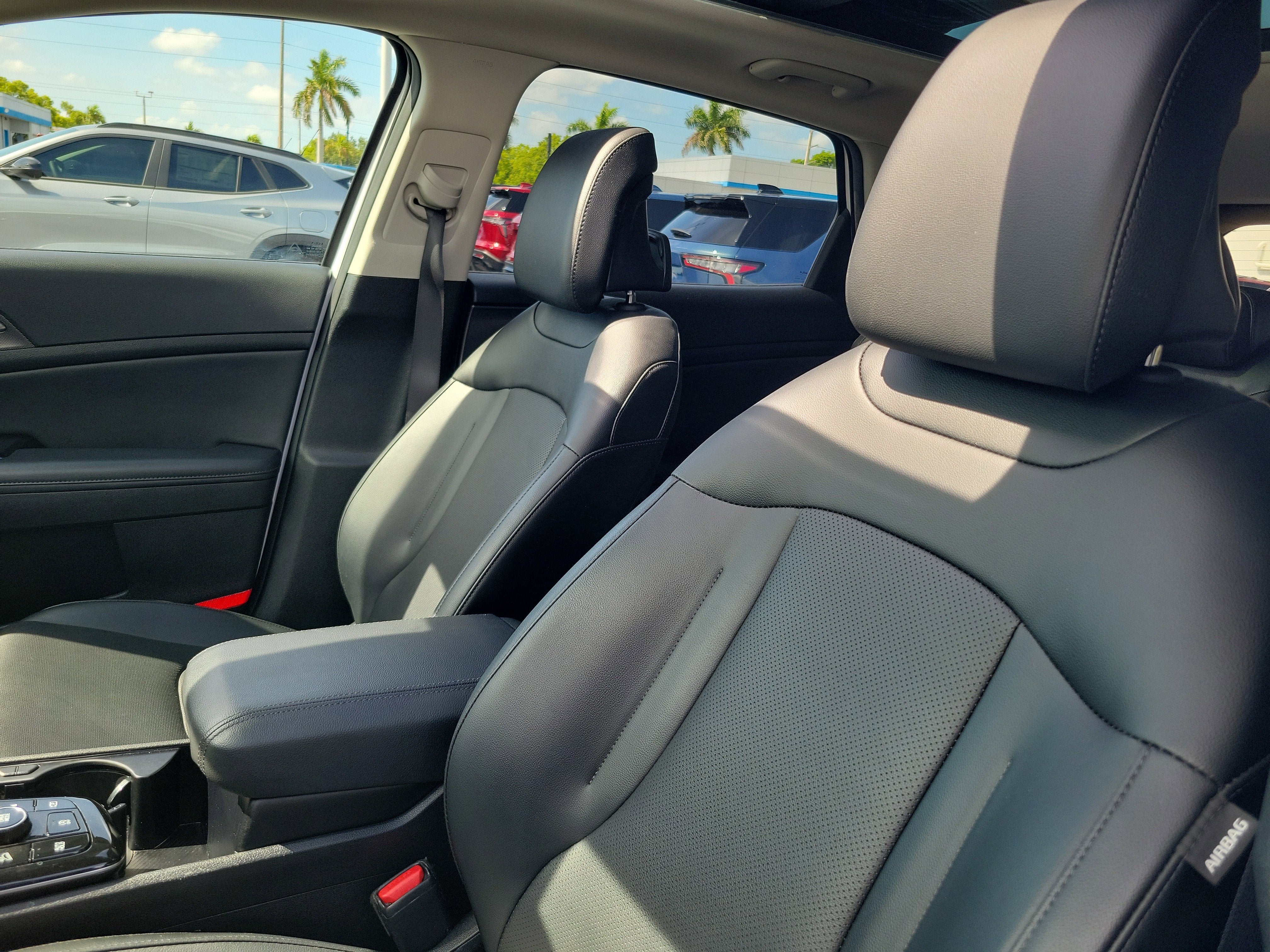 2024 Kia Sportage SX