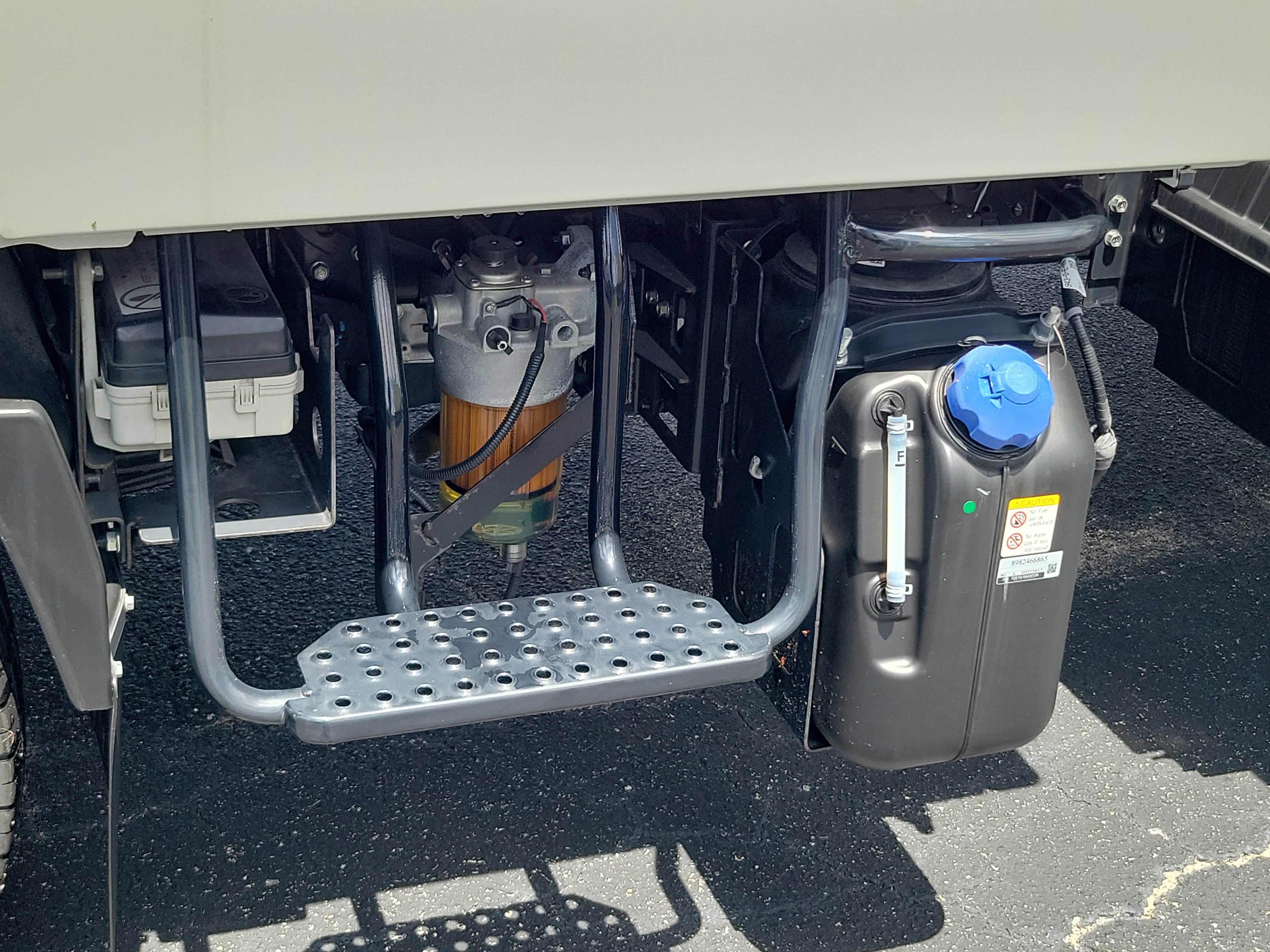 2024 Chevrolet Low Cab Forward 5500 XD Base