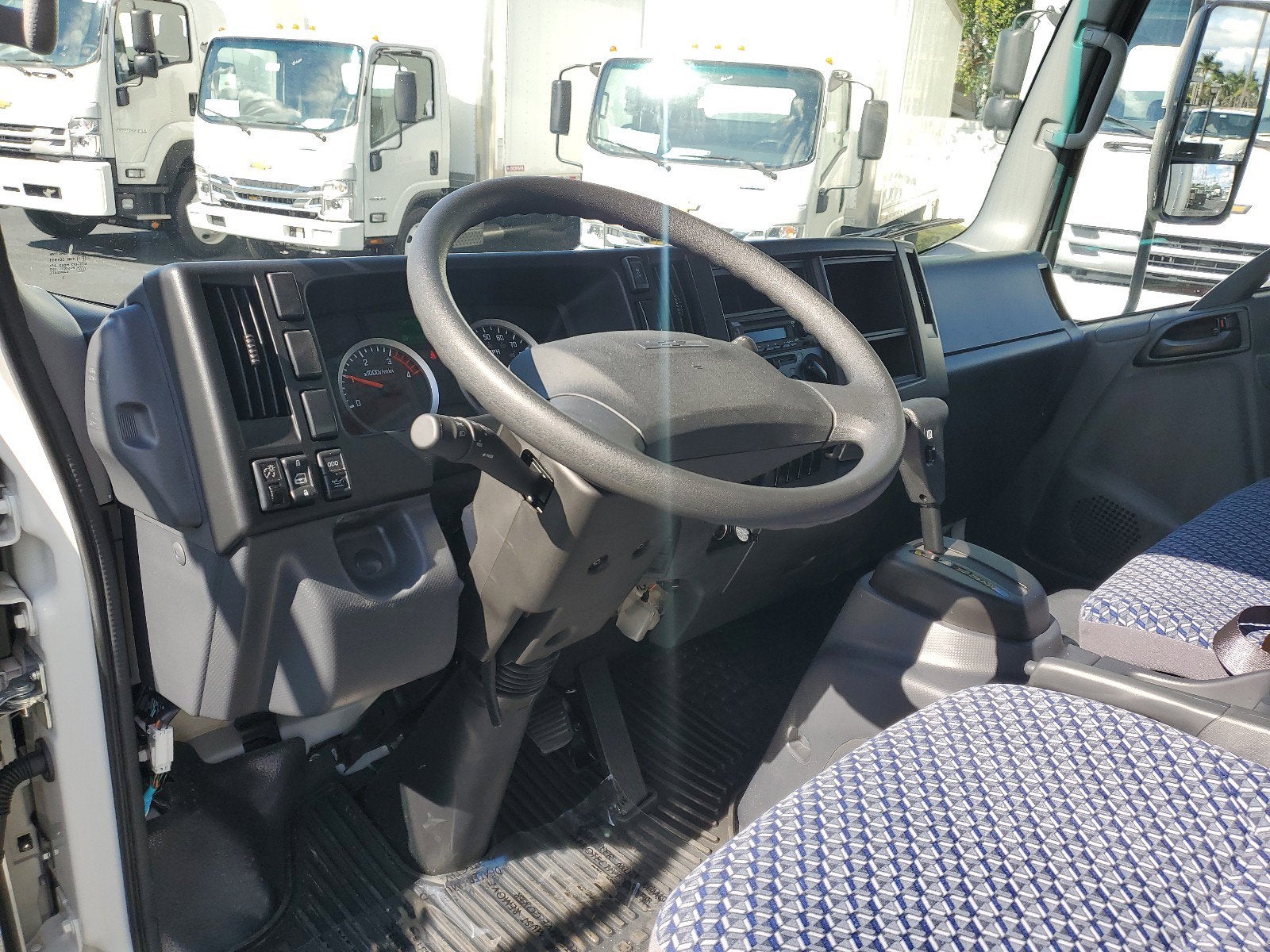 2024 Chevrolet Low Cab Forward 5500 HD Base