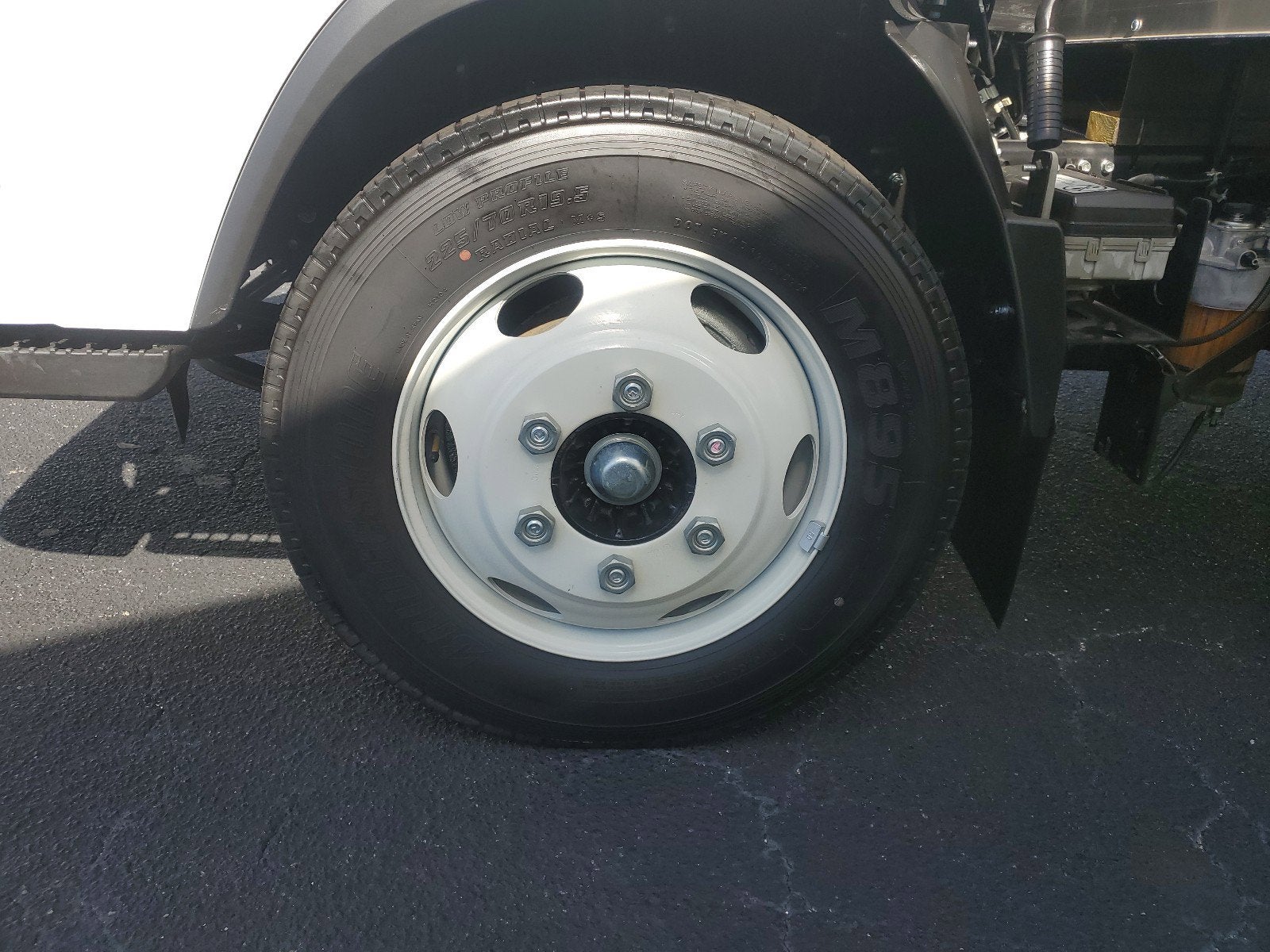 2024 Chevrolet Low Cab Forward 5500 HD Base