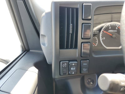 2023 Chevrolet Low Cab Forward 5500 XD Base