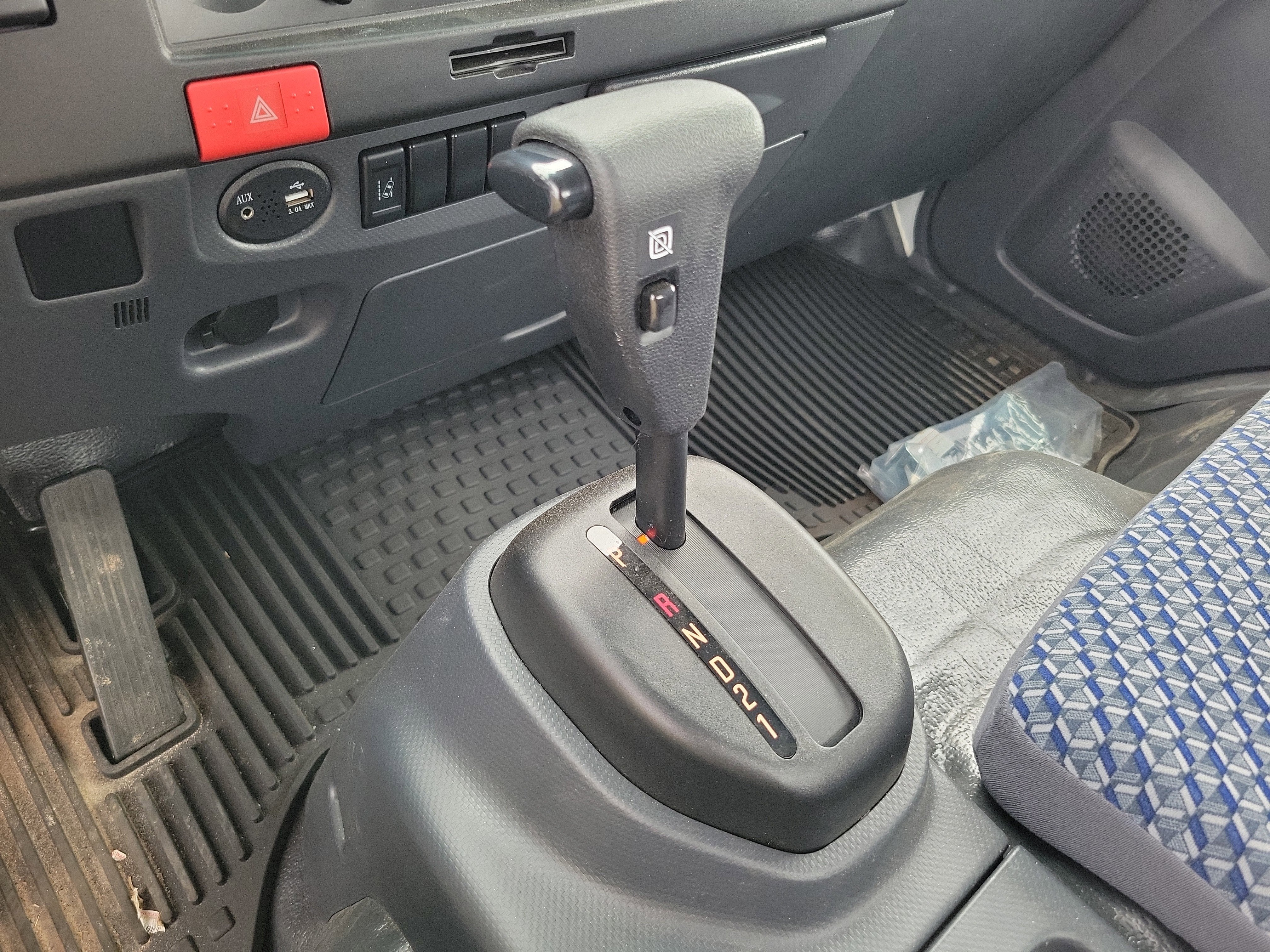 2024 Chevrolet Low Cab Forward 5500 HD Base