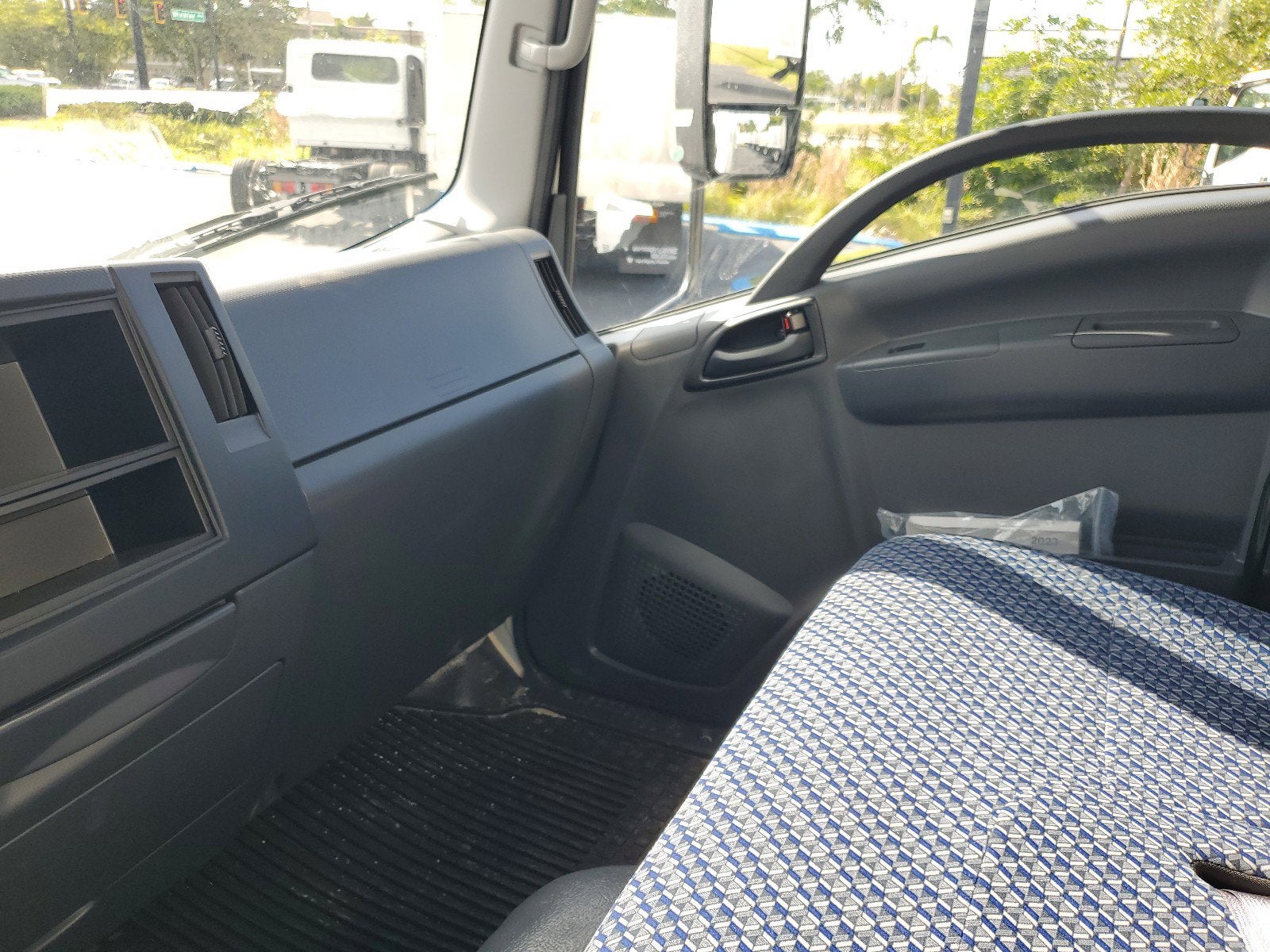 2023 Chevrolet Low Cab Forward 5500 XD Base