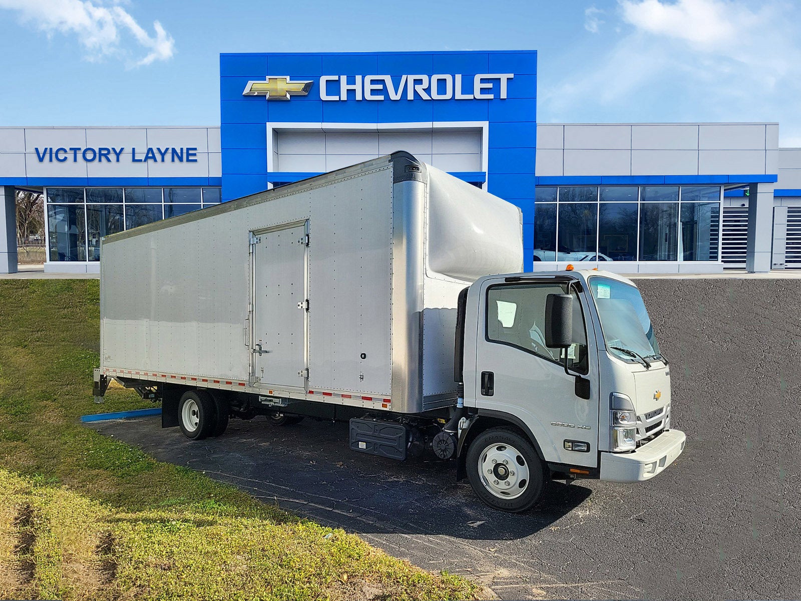 2023 Chevrolet Low Cab Forward 5500 XD Base