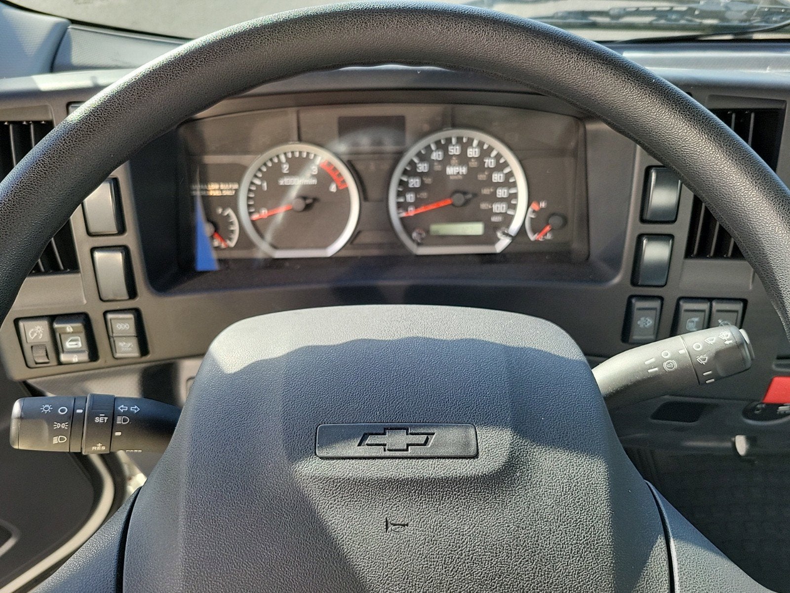 2023 Chevrolet Low Cab Forward 5500 XD Base