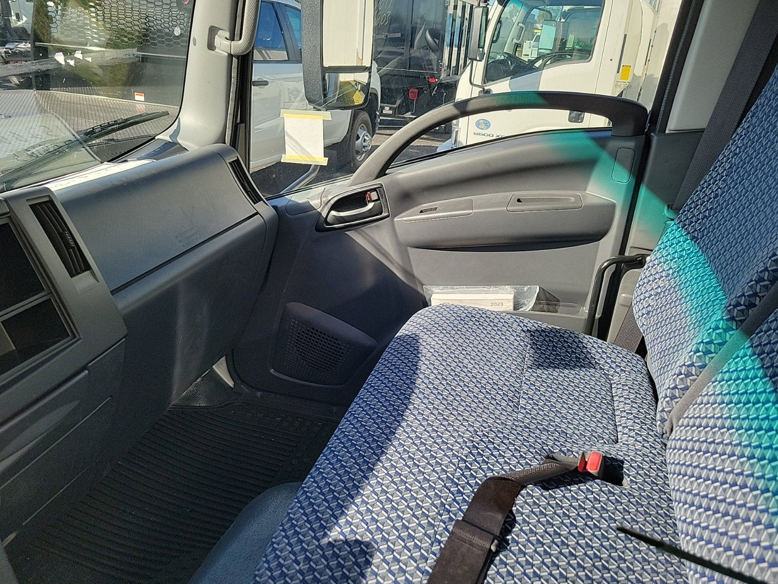 2023 Chevrolet Low Cab Forward 5500 XD Base