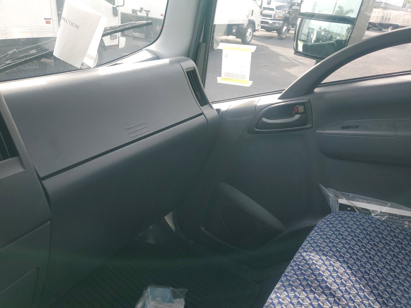 2023 Chevrolet Low Cab Forward 5500 XD Base