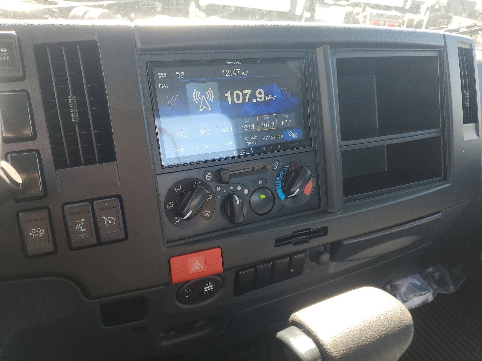 2024 Chevrolet Low Cab Forward 5500 XD Base