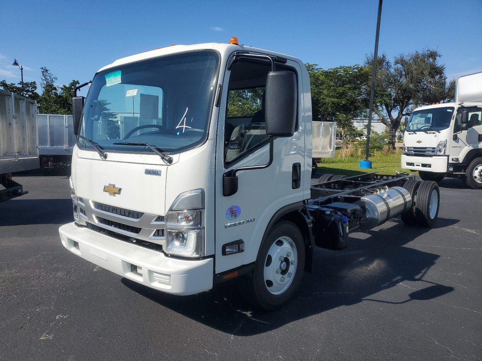 2024 Chevrolet Low Cab Forward 5500 XD Base