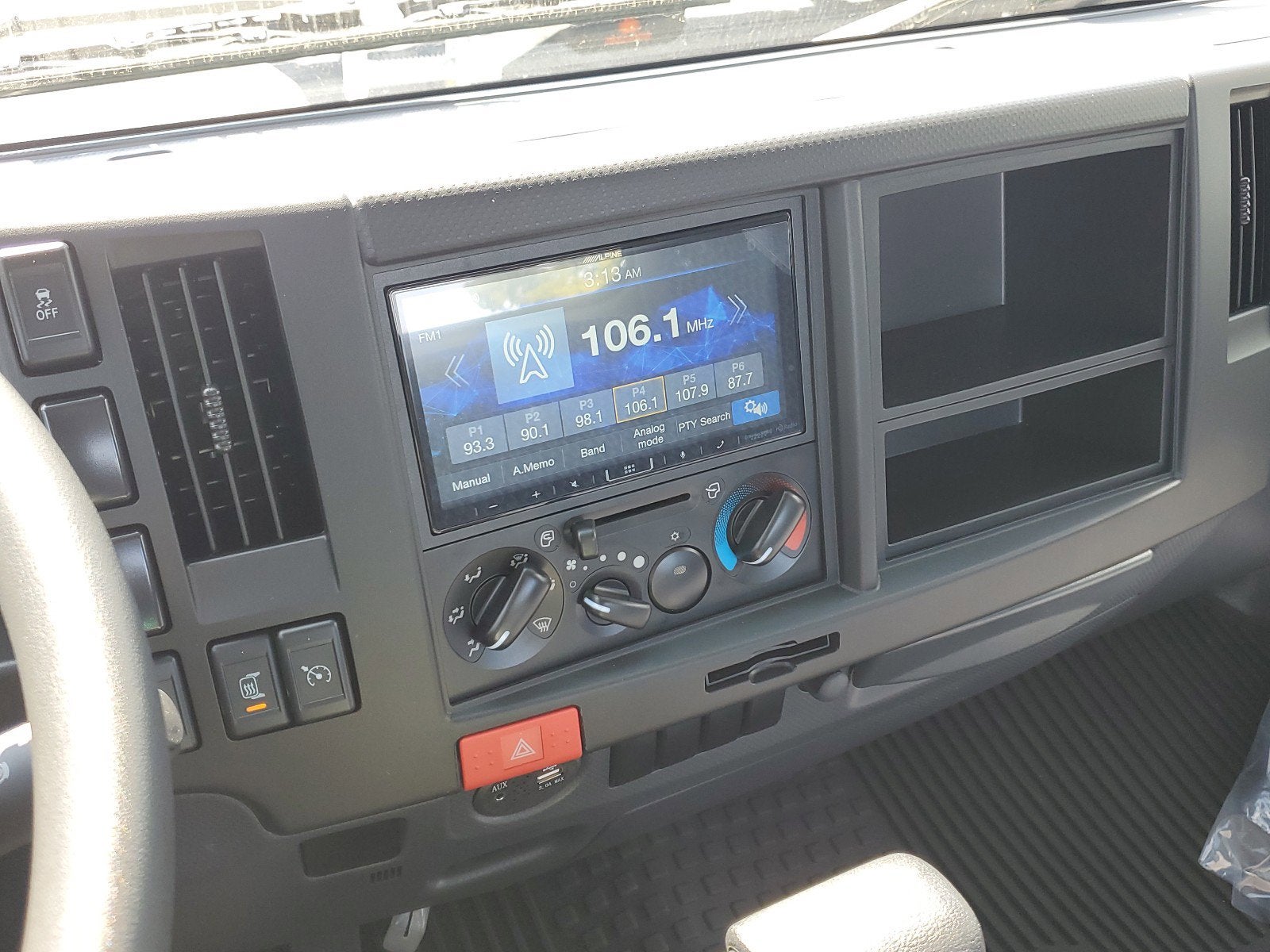 2024 Chevrolet Low Cab Forward 5500 XD Base