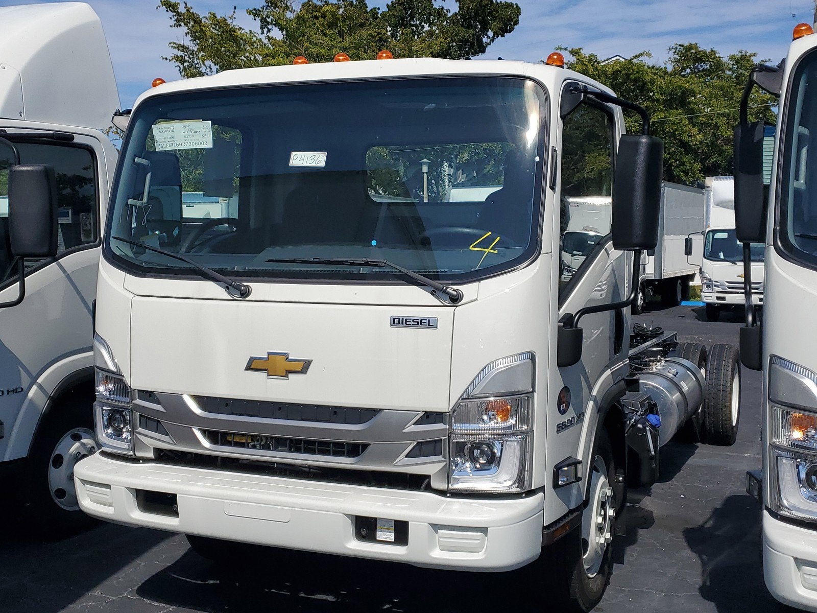 2024 Chevrolet Low Cab Forward 5500 XD Base