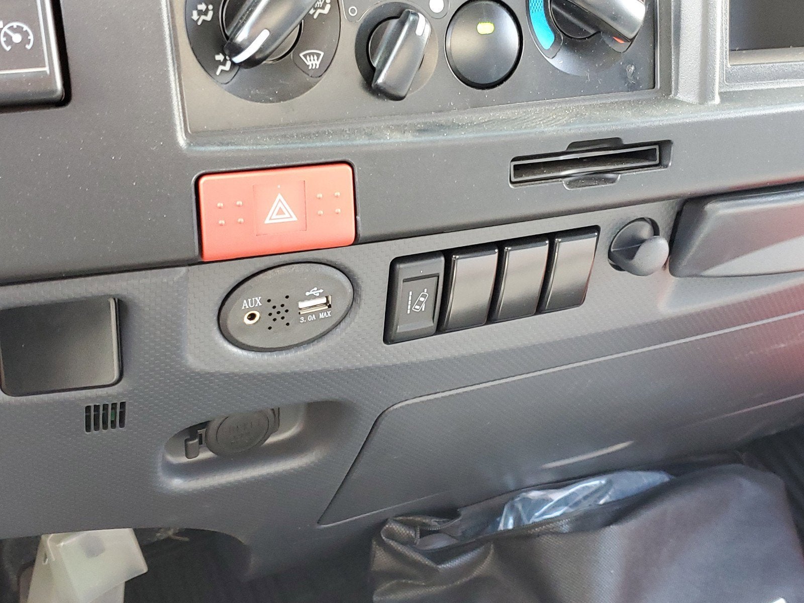 2024 Chevrolet Low Cab Forward 5500 HD Base