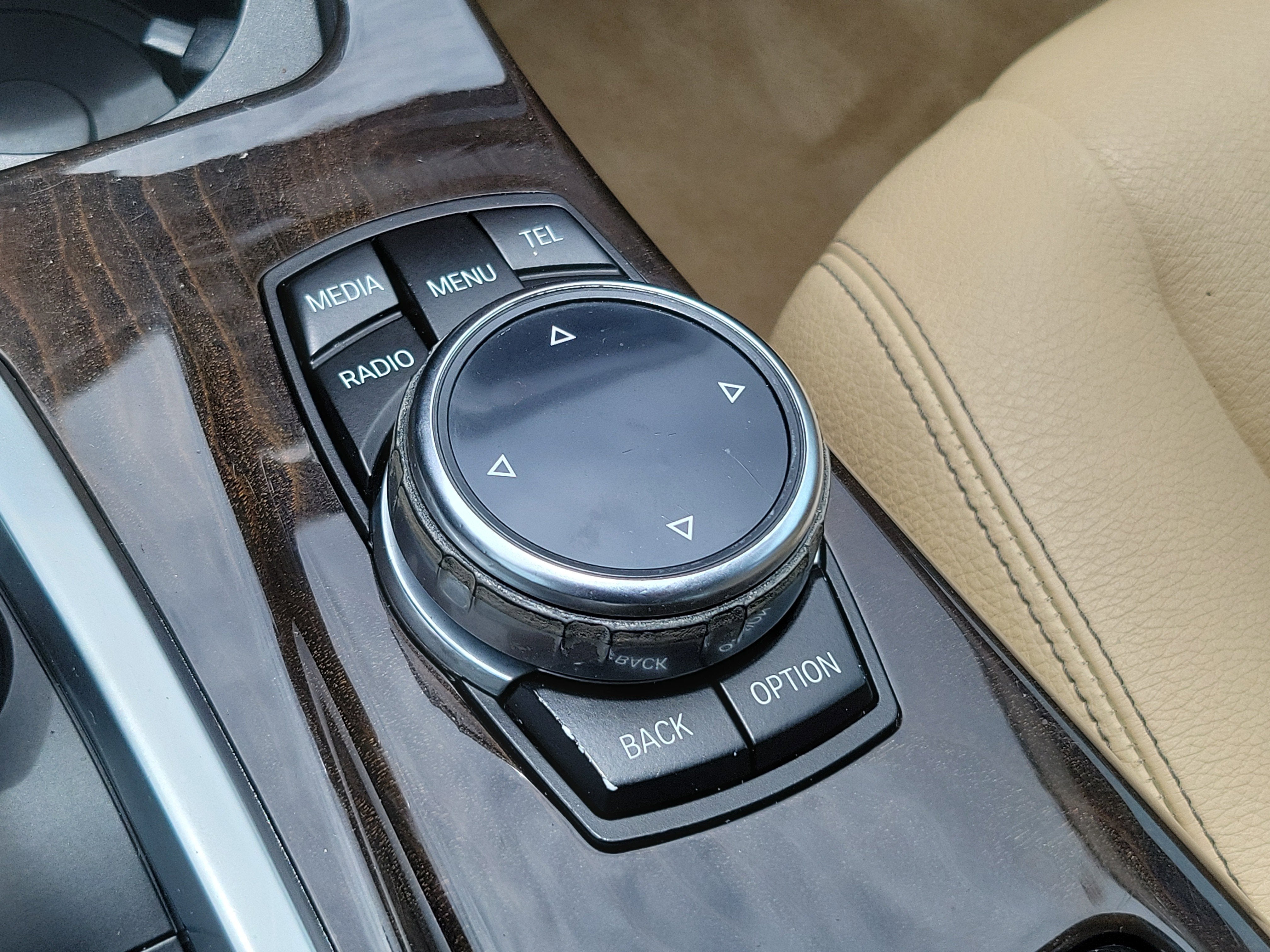 2014 BMW 5 Series 528i