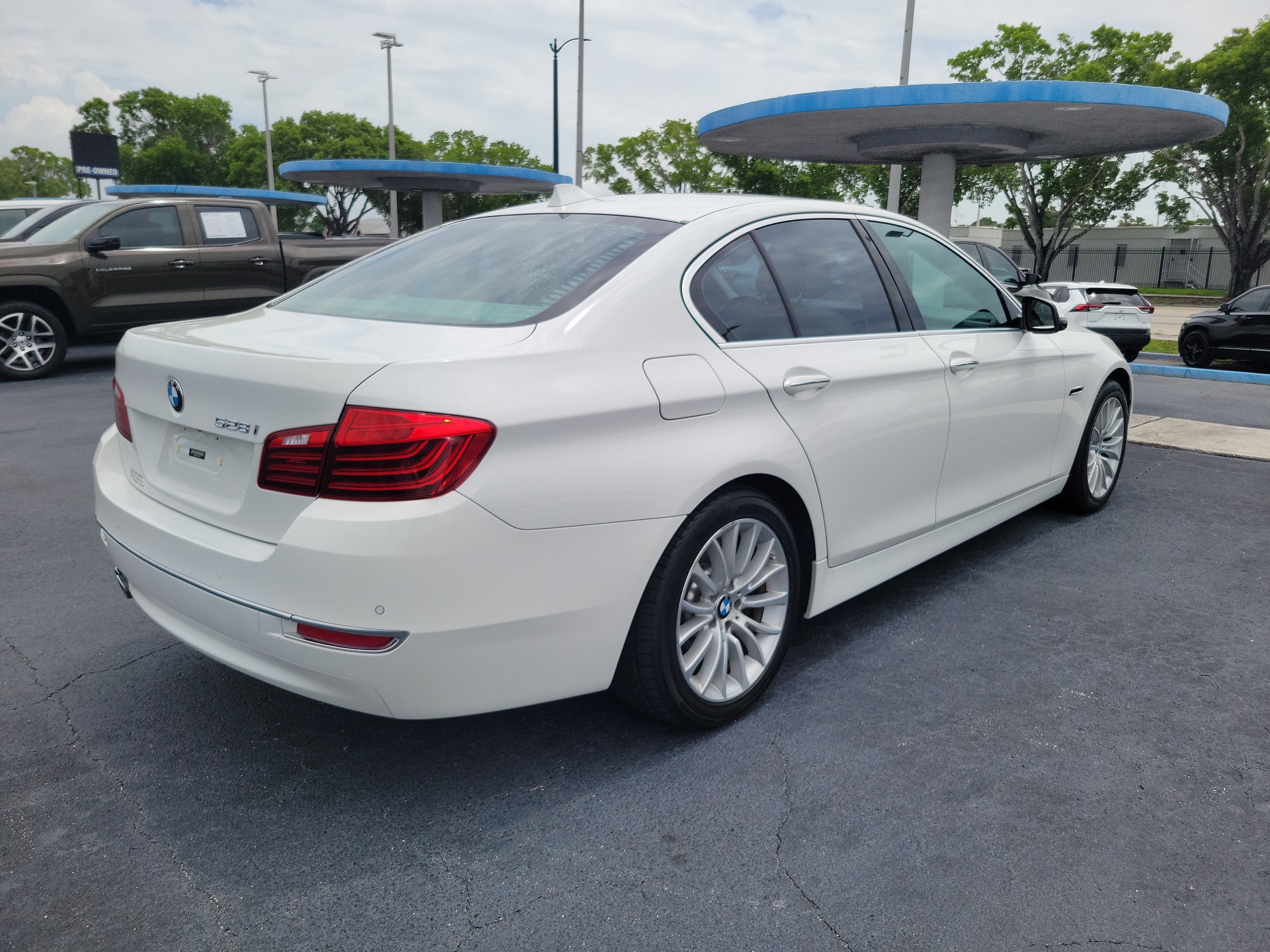 2014 BMW 5 Series 528i