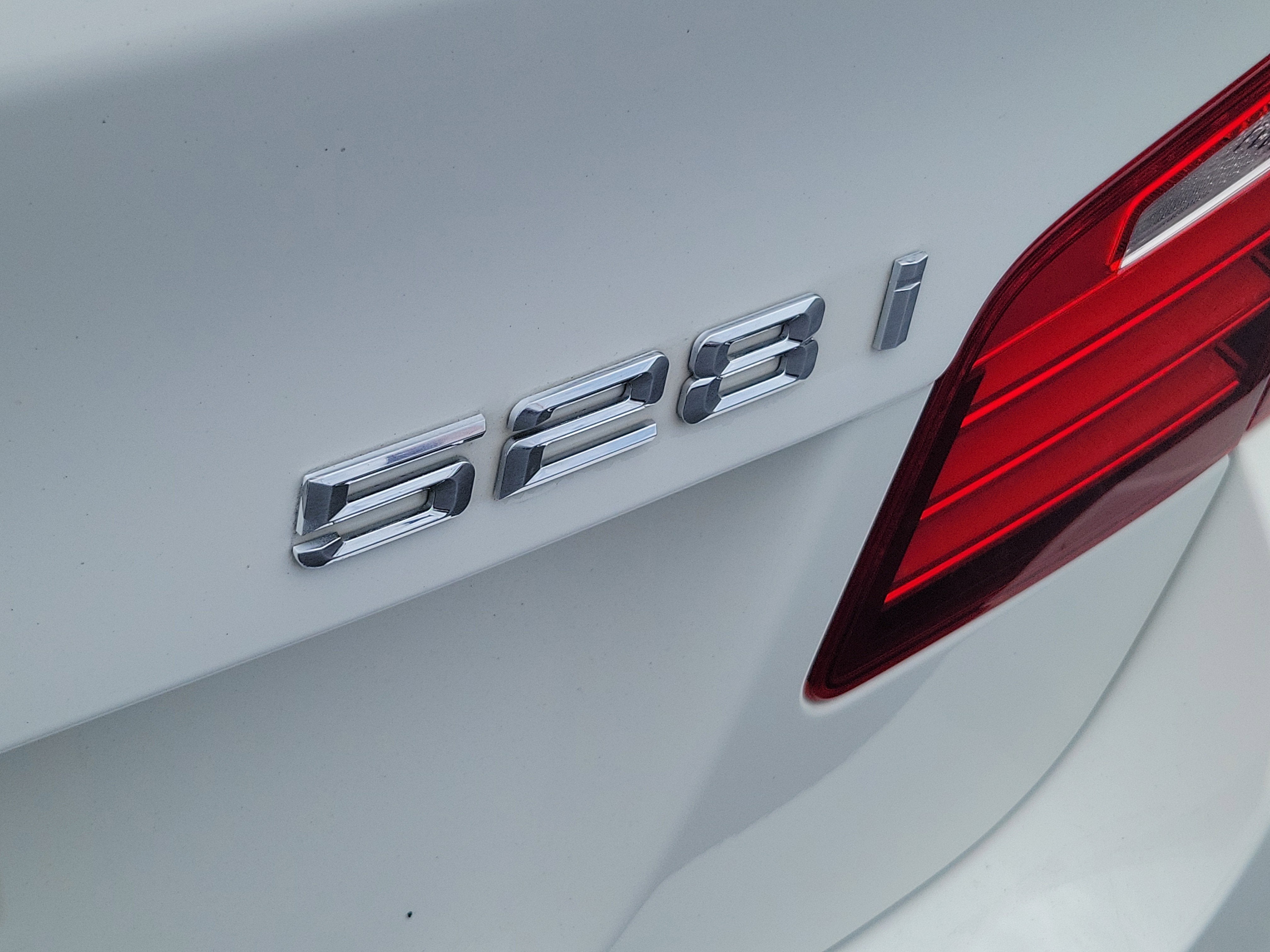 2014 BMW 5 Series 528i