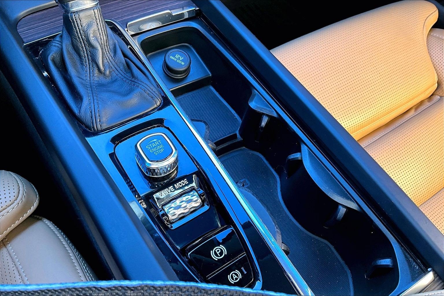 2021 Volvo XC60 Inscription